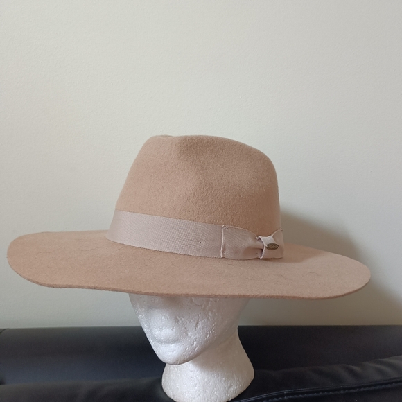 NWT C. C Wool Felt Fedora Hat 4" Brim Adjustable Size Beige - Picture 11 of 17
